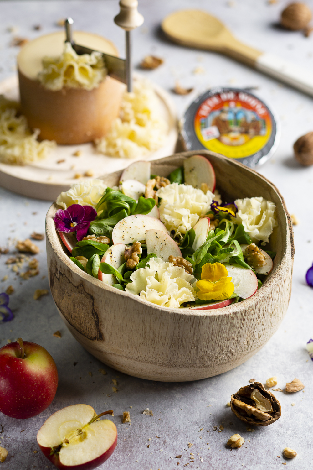 Insalata di soncino e Tête de Moine DOP